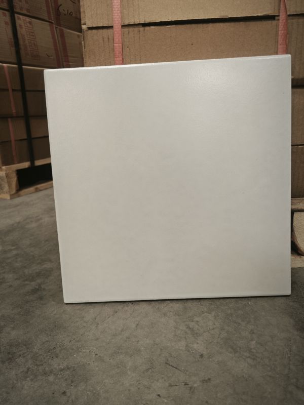 為何大面積耐酸磚鋪貼選600*600mm？