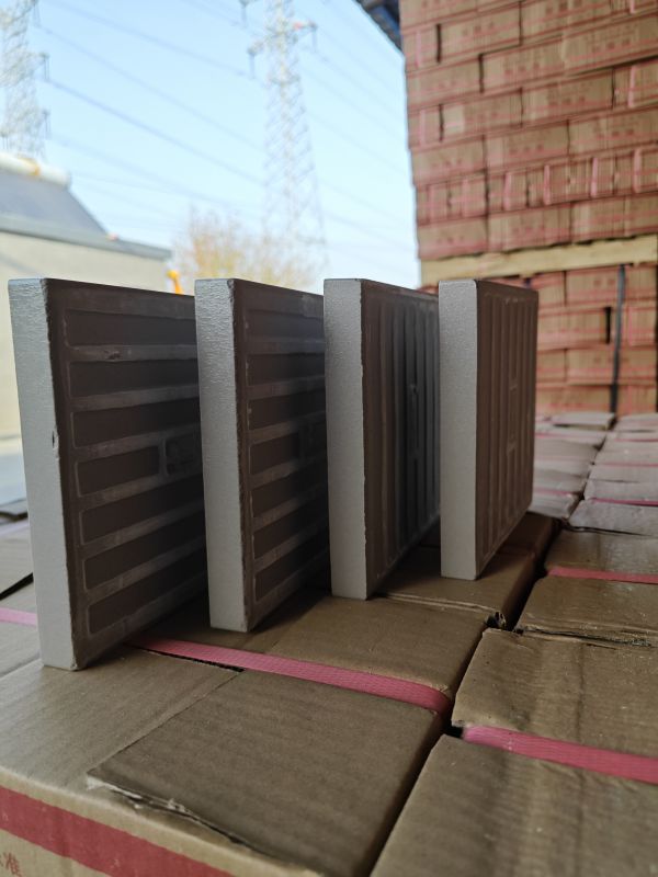 耐酸磚與普通瓷磚區(qū)別在哪里？